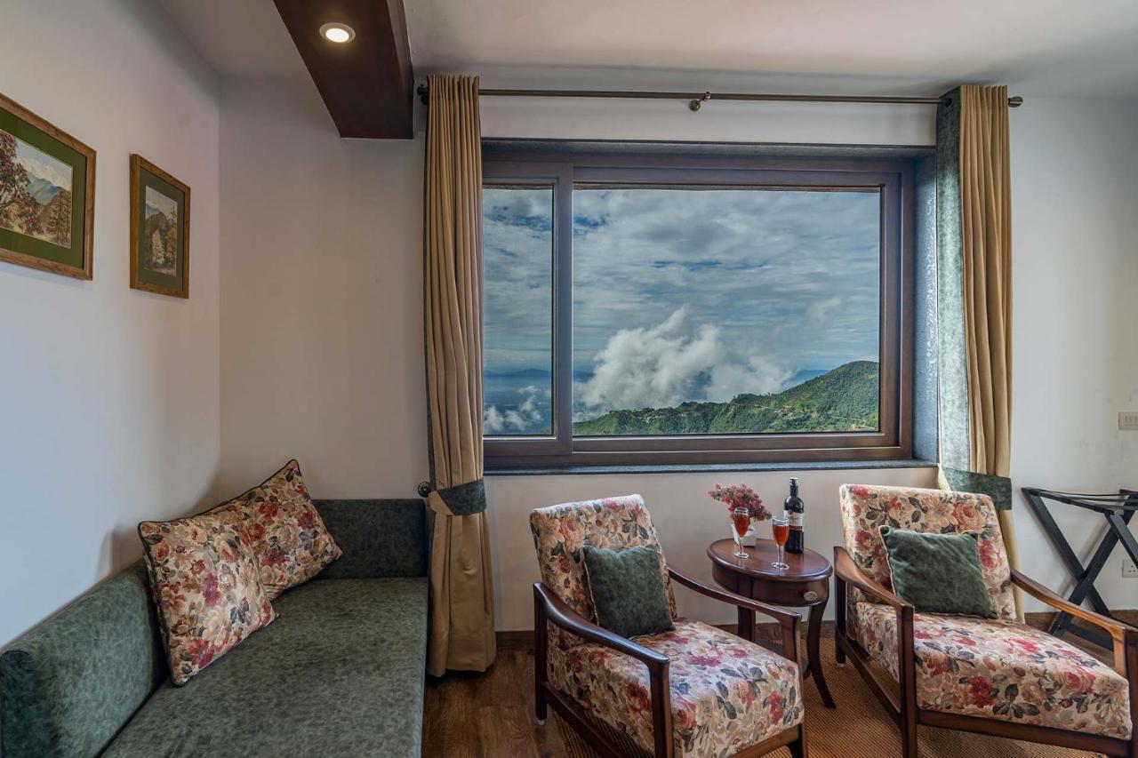 Stayvista At Arncliff Villa 5 Mins From Mall Road Mussoorie Kültér fotó