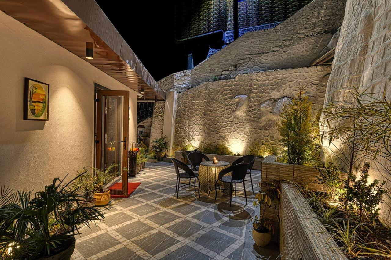 Stayvista At Arncliff Villa 5 Mins From Mall Road Mussoorie Kültér fotó